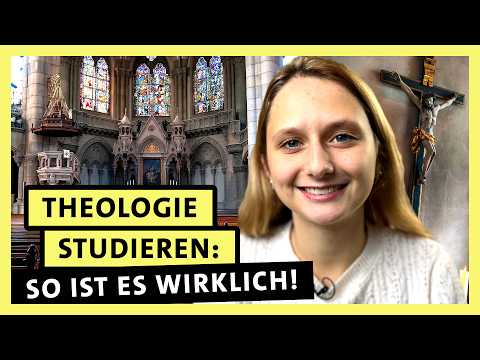 Eine lächelnde Frau, ein Kruzifix und ein Kircheninneres sind zu sehen, dazu der Text: THEOLOGIE STUDIEREN: SO IST ES WIRKLICH! in fetter gelber und schwarzer Schrift.